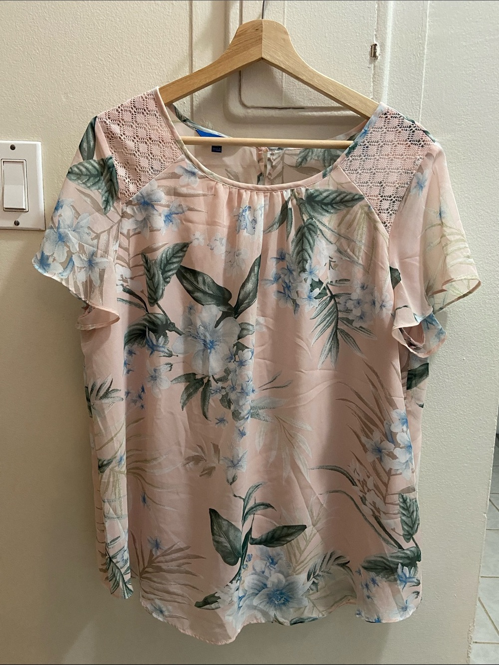 Apt. 9 Blush Floral Lace-Yoke Flutter Sleeve Top